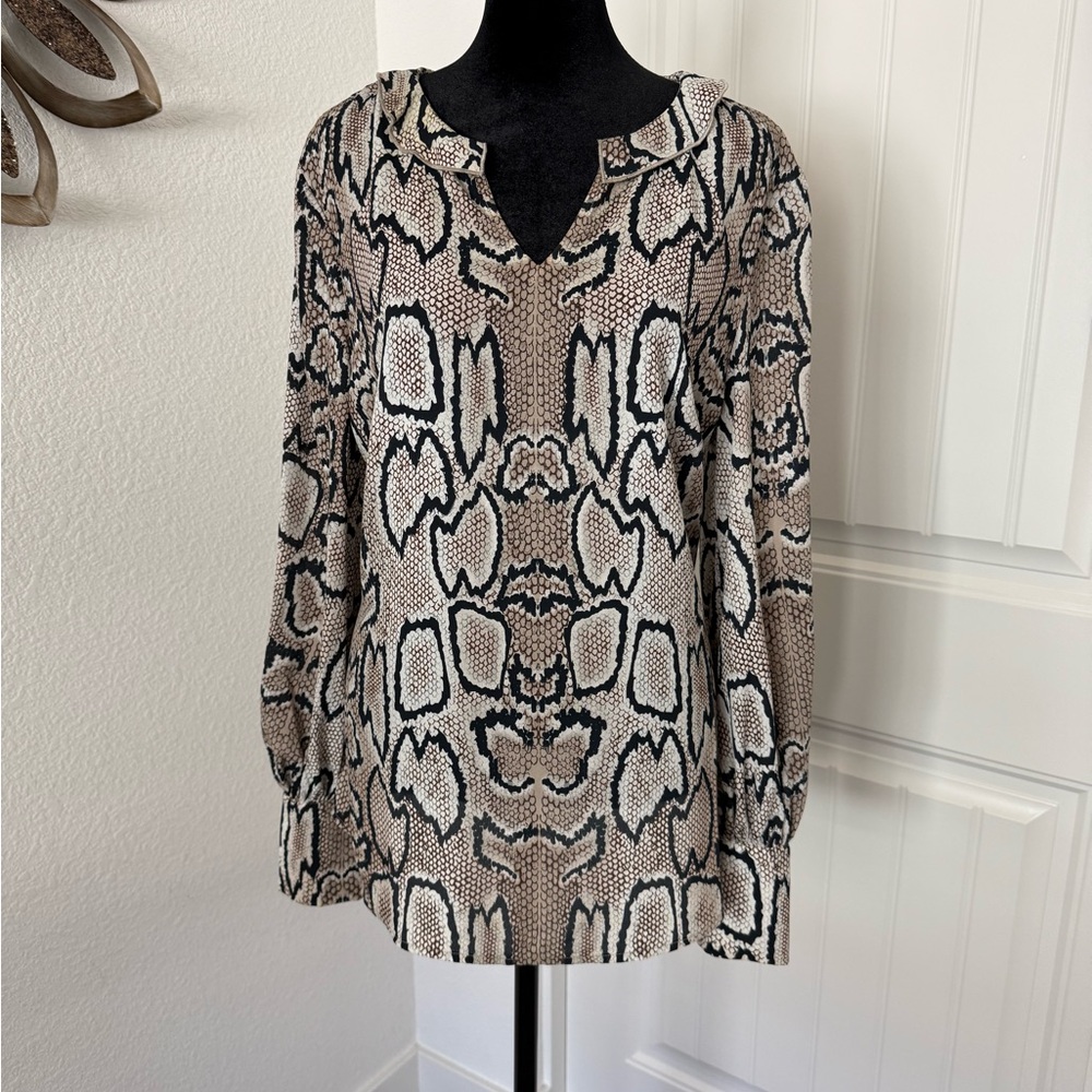 Cabi Python Blazer & Blouse Ensemble - image 7